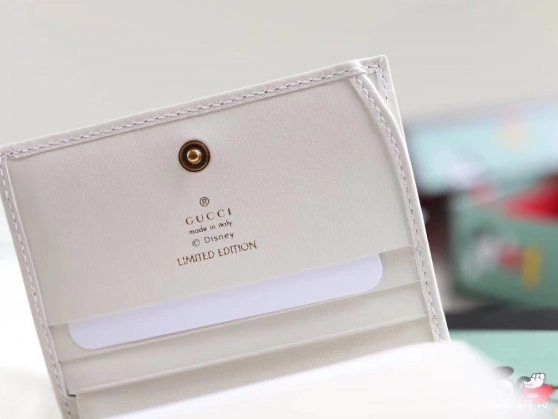 First bag ru X Gucci Disney wallet 0805